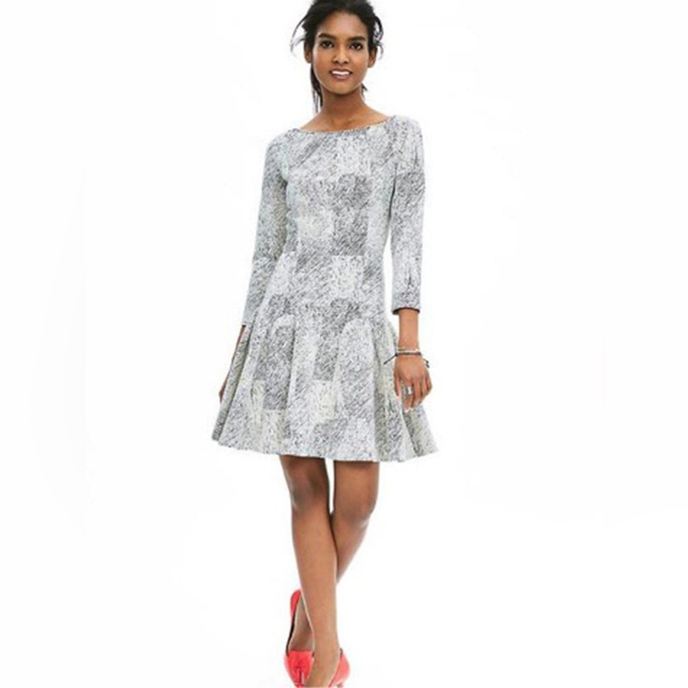 Banana Republic Textured Fit and Flare Long Sleeve Gray White Mini Dress